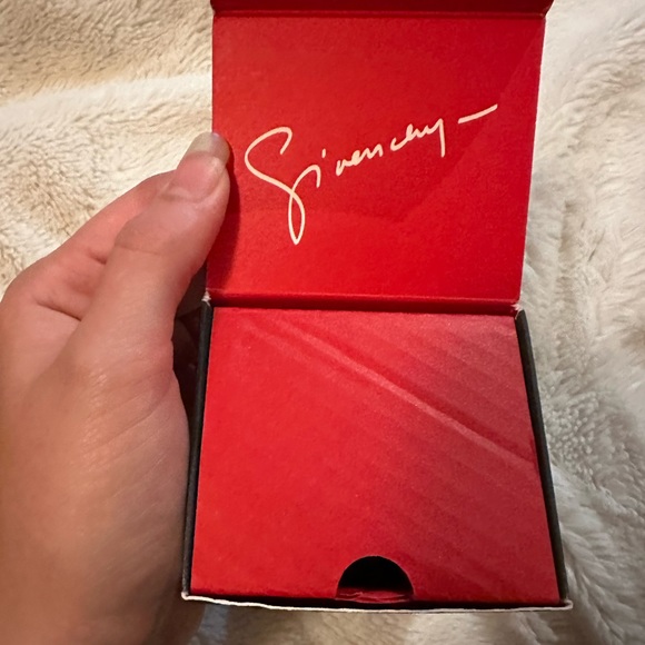 L’interdit Givenchy perfume 2.6 FLOZ - Picture 4 of 4